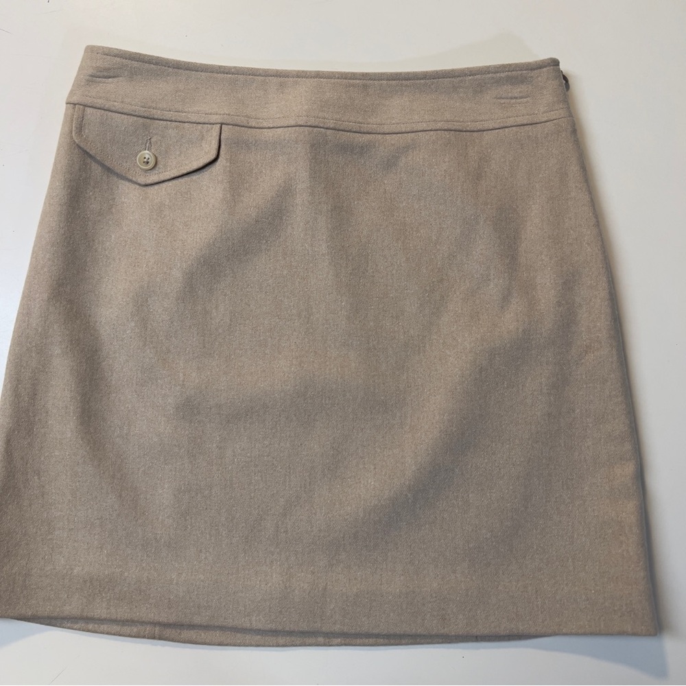 Banana Republic Women’s Tan Wool Cashmere Blend Classic Mini Skirt size 4